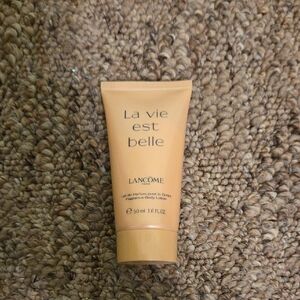 Lancôme La Vie Est Belle Body Lotion